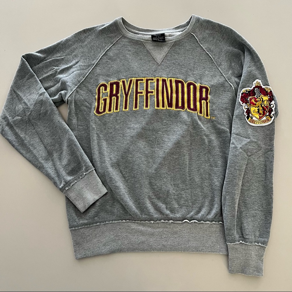 Harry Potter Gryffindor Universal Studies Crew Sweater S